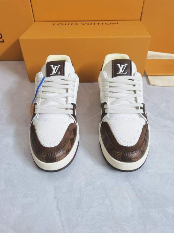Picture of Louis Vuitton Shoes _SKULVsz35-3938-45mnf052416452